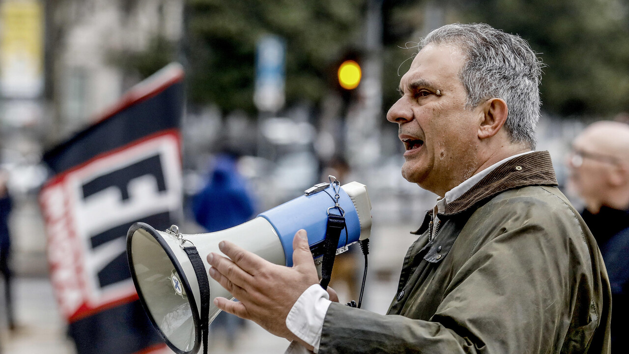 I fascisti di Forza Nuova si schierano con i lefebvriani: “Discriminati, ma la storia darà loro ragione” I fascisti di Forza Nuova si schierano con i lefebvriani: “Discriminati, ma la storia darà loro ragione”