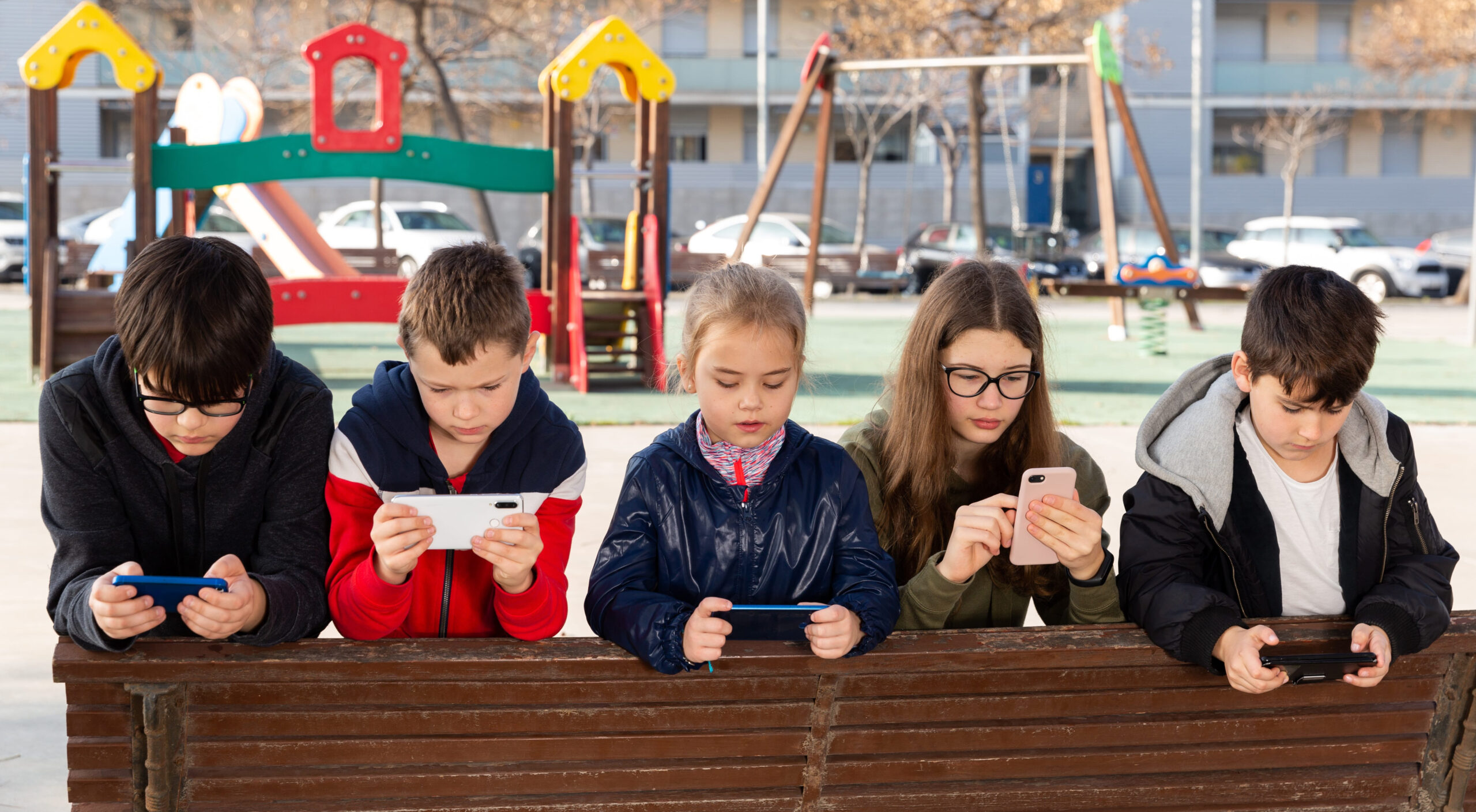 Bruxelles stringe sulla sicurezza dei minori online. Social vietati fino a 13 anni Bruxelles stringe sulla sicurezza dei minori online. Social vietati fino a 13 anni
