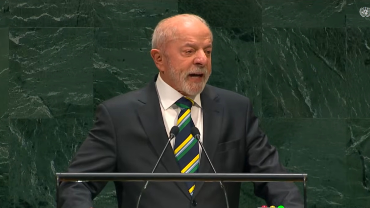 Lula sfida Trump all’Onu: difende la sovranità dell’America Latina e denuncia le ingerenze Usa e il sostegno ai Bolsonaro Lula sfida Trump all’Onu: difende la sovranità dell’America Latina e denuncia le ingerenze Usa e il sostegno ai Bolsonaro