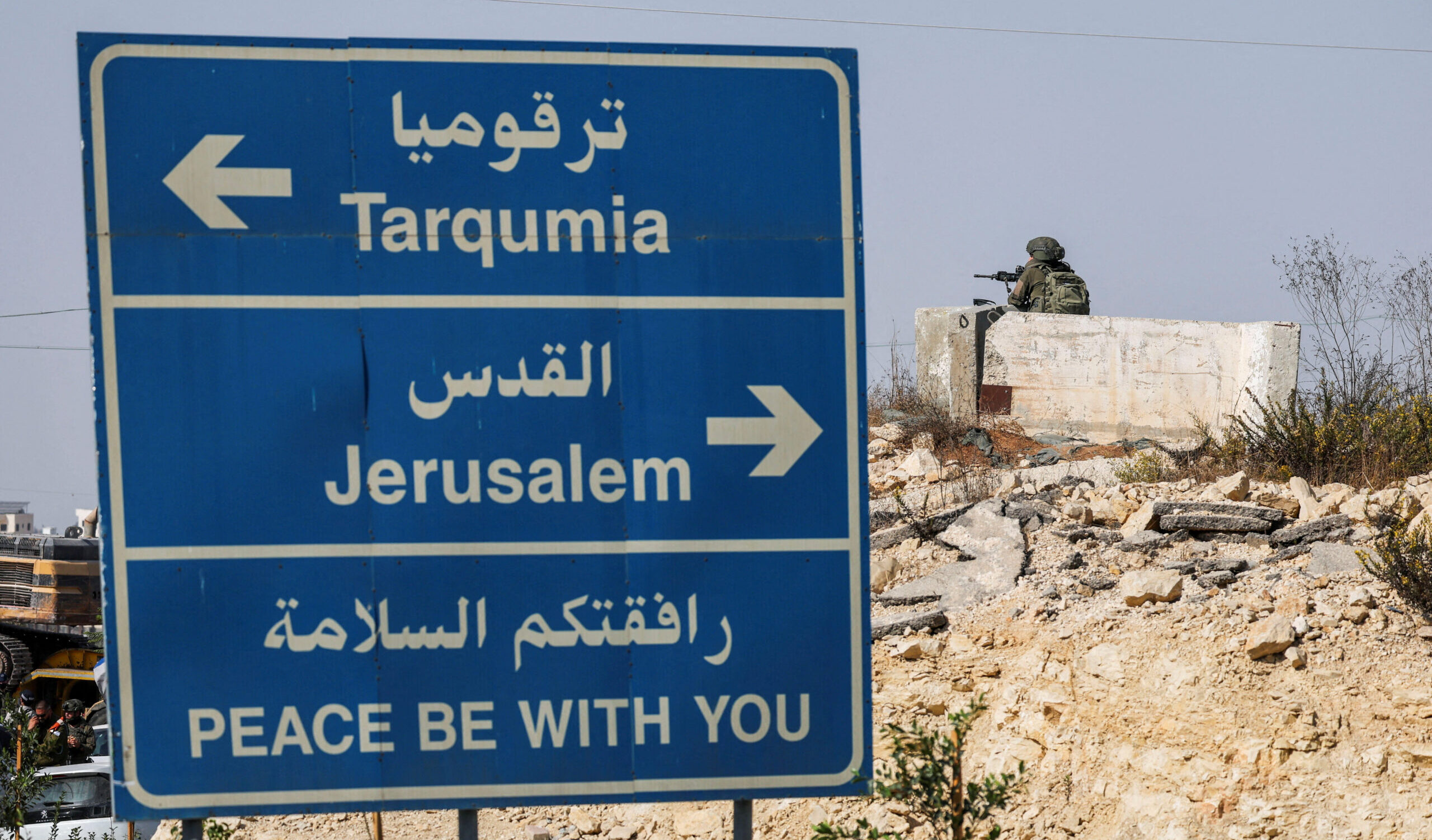Israele chiude la Cisgiordania per le elezioni: migliaia di palestinesi cacciati dalle loro case a Hebron Israele chiude la Cisgiordania per le elezioni: migliaia di palestinesi cacciati dalle loro case a Hebron