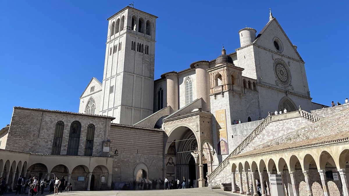 San Francesco, ottocento anni dopo: una festa che attraversa l’Italia