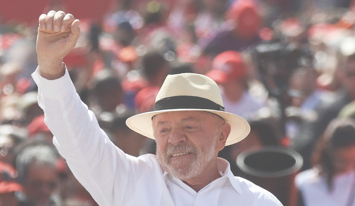 Lula venceu, fora Bolsonaro: o Brasil repele o assalto neofascista