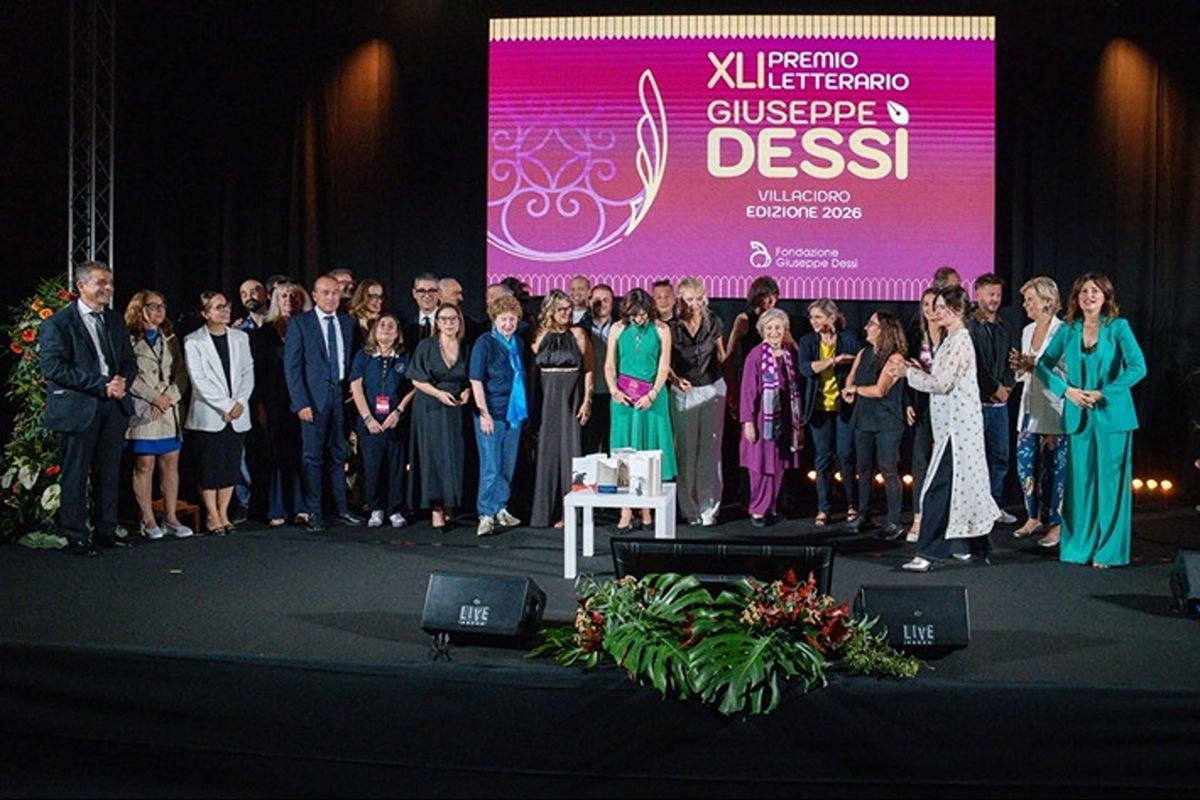 premio-letterario-giuseppe-dessi-2026-vincitori-sezioni-narrativa-poesia (1) Matteo Nucci e Isabella Leardini trionfano alla 41esima edizione del Premio Dessì